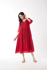 Au Hasard D'un Voyage - Cerise Fine Lines Midi Dress