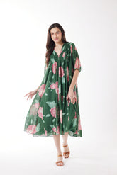Au Hasard D'un Voyage - Peony Pintuck Midi Dress