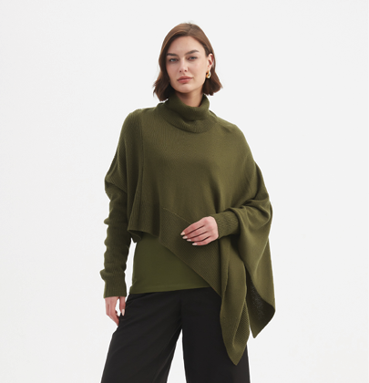 TIRELLI emerged with a clear mission: to provide women with sophisticated designs in practical, wearable shapes, all thoughtfully crafted from premium fabrics