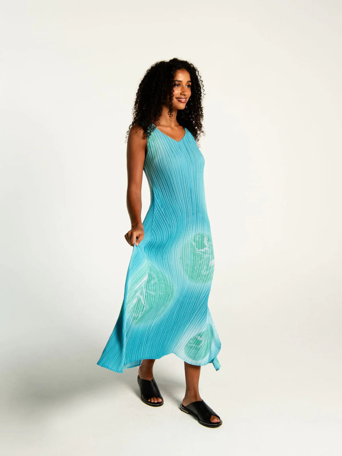 Alquema - Long Estrella Dress in Mint Planets