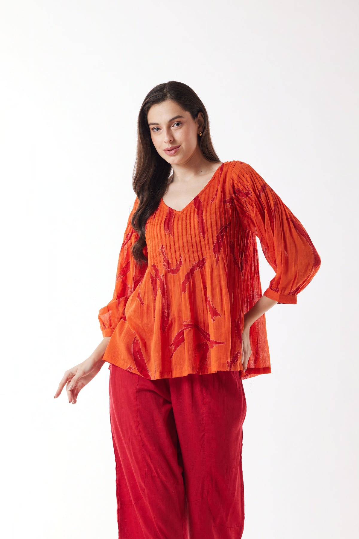Au Hasard D'un Voyage - Painted Tangerine Pleated Top