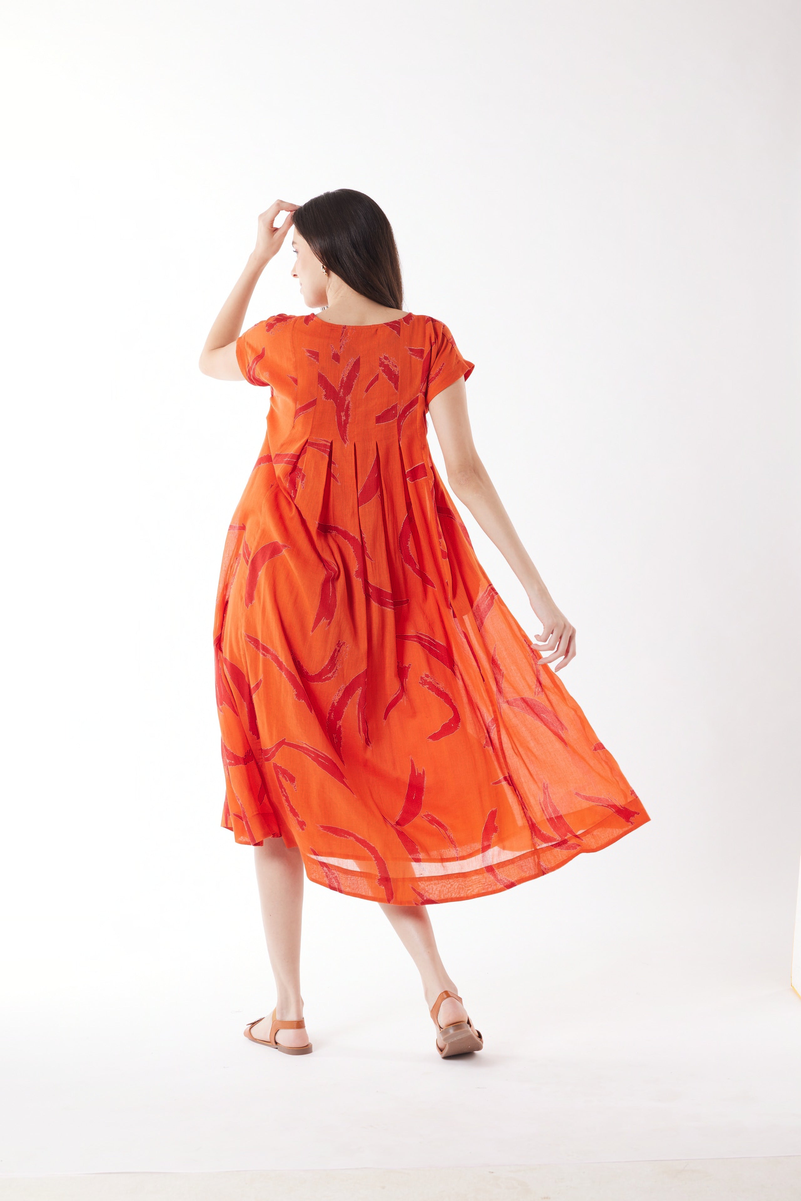 Au Hasard D'un Voyage - Tangerine Sweep Midi Dress