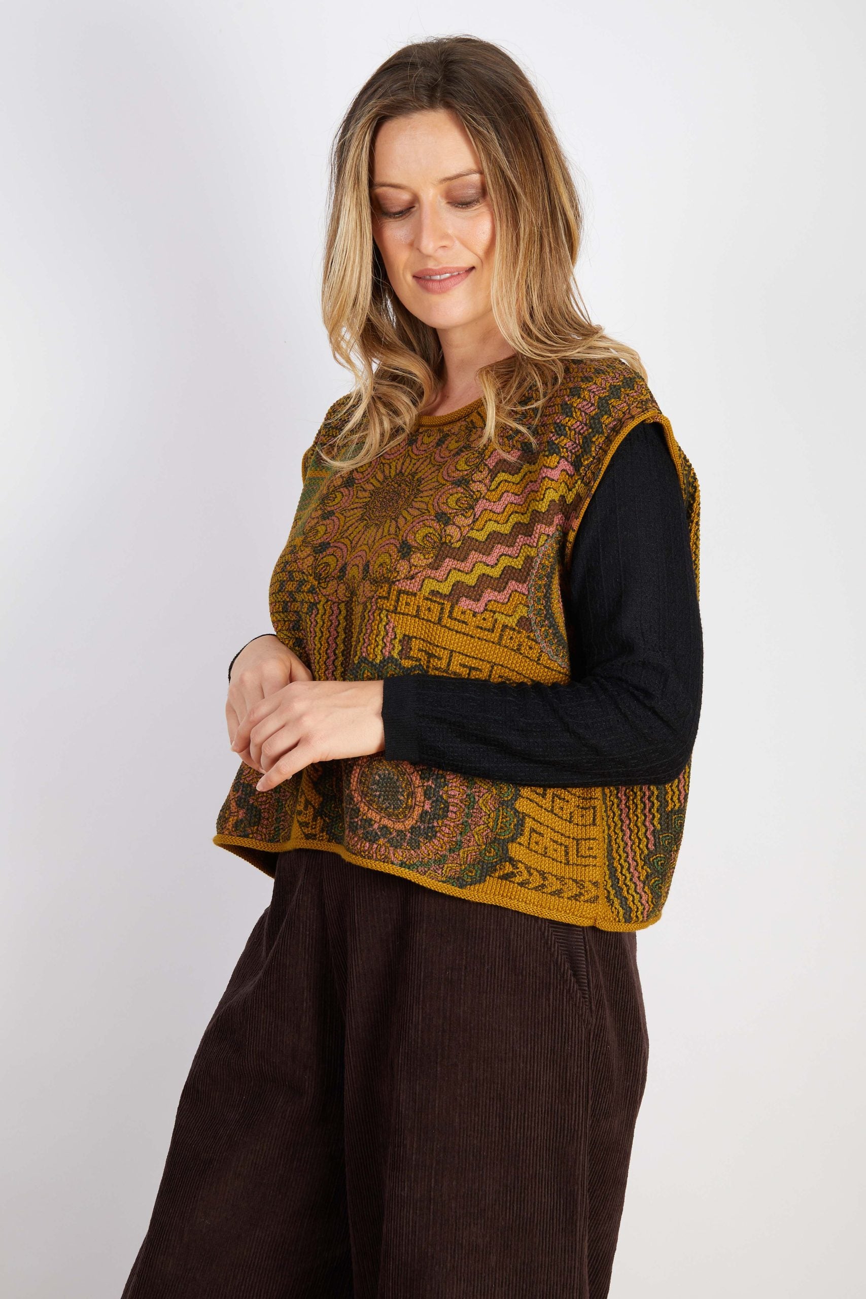 JJ Sisters - Patterned Vest
