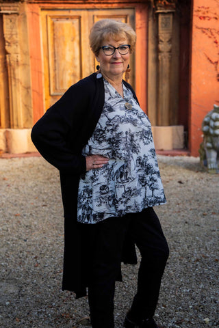 Linen Vintage Button Top