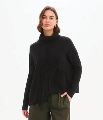Tirelli - Roll Hem Pocket Knit in Black